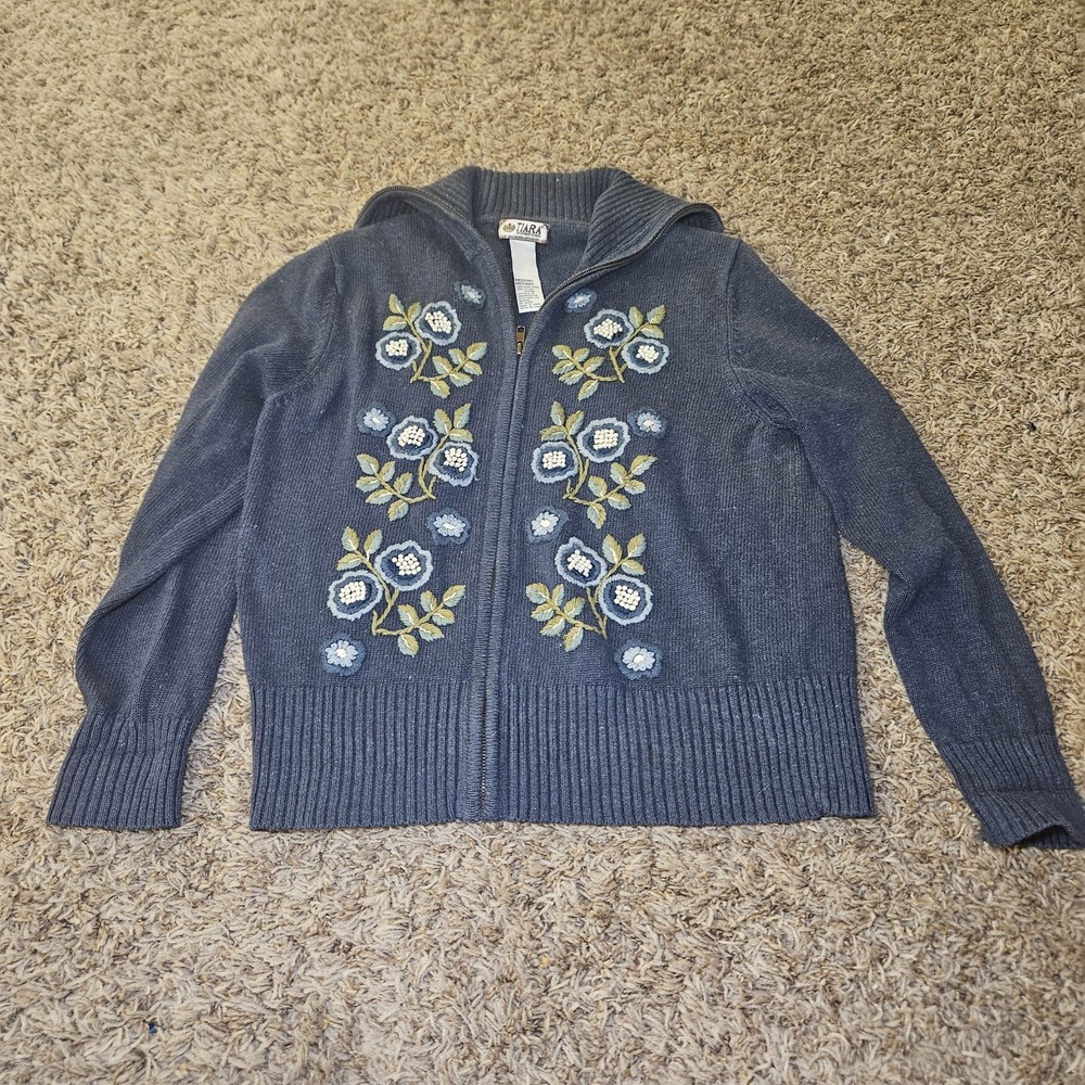 VTG Tiara International Women's Cardigan Blue Sweater Sz M Floral Embroidered